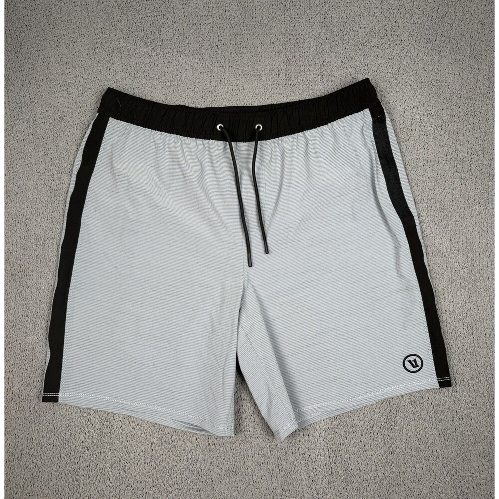 Vuori Peak Shorts Mens L Gray Performance Training Gym Running Athletic V390